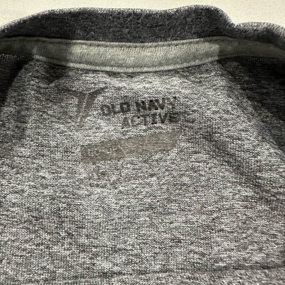 Football 🏈 Run the Play Go Dry Shirt size Medium (8) - Picture 3 of 5